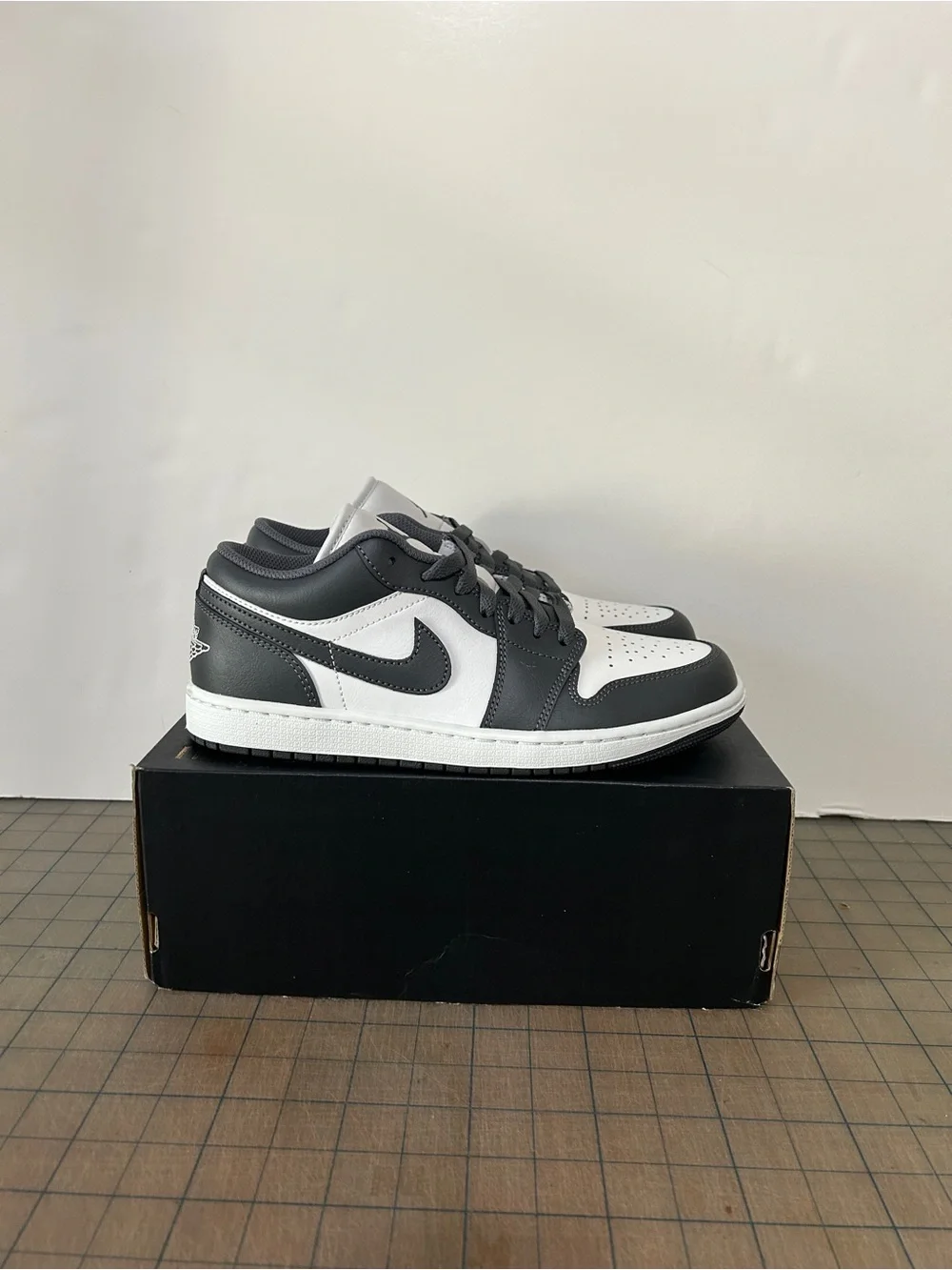 Air Jordan 1 Low ‘Grey White’